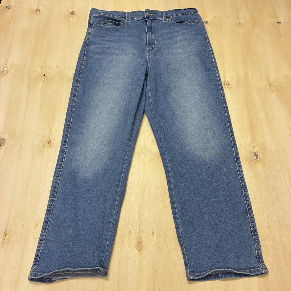 Levi Strauss Signature Vintage High Rise Straight Jeans Womens 12 Med Wash Blue